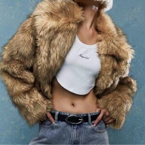 Missguided + Faux Fur Teddy Jacket in Brown